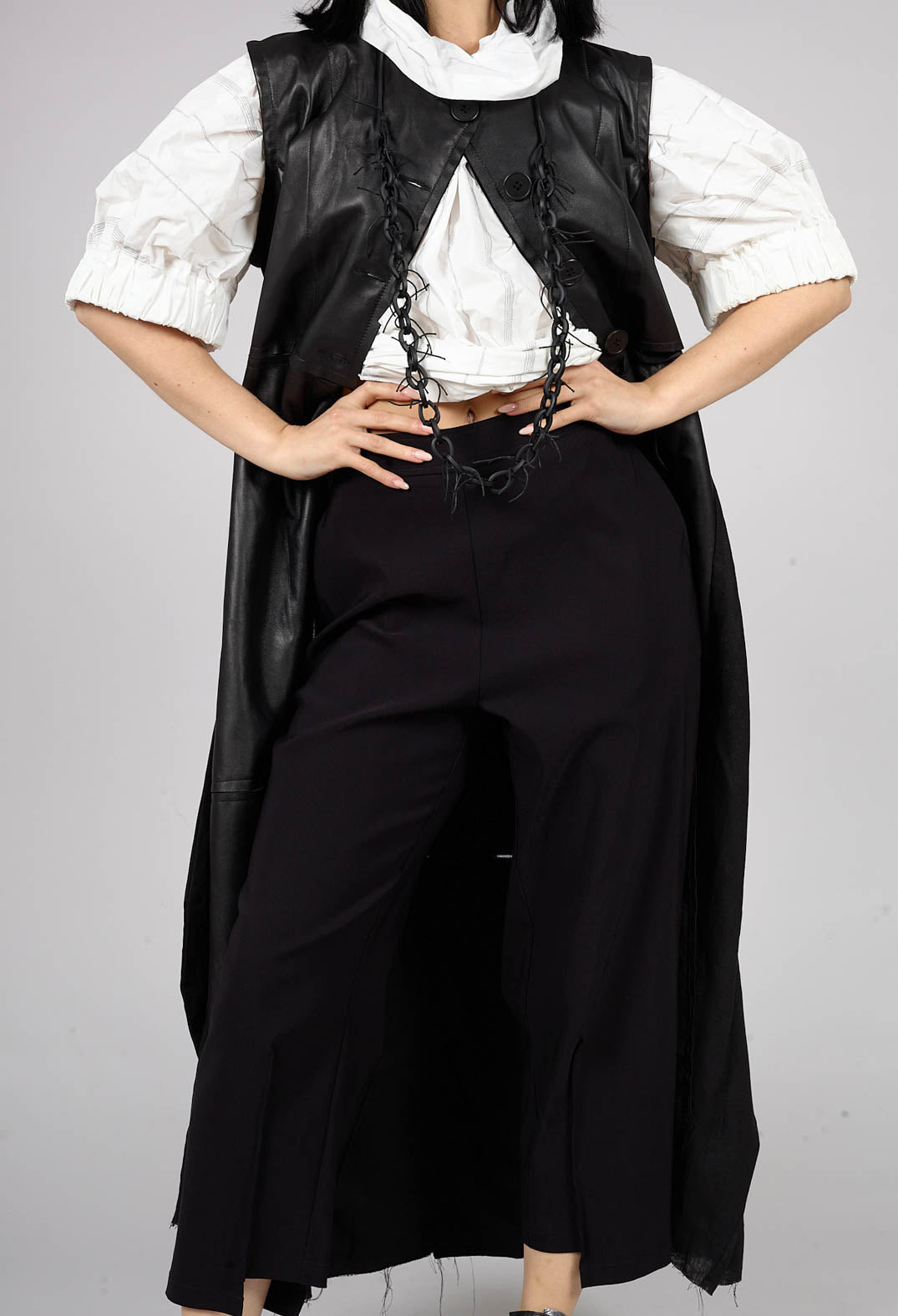 Opik Pants in Black