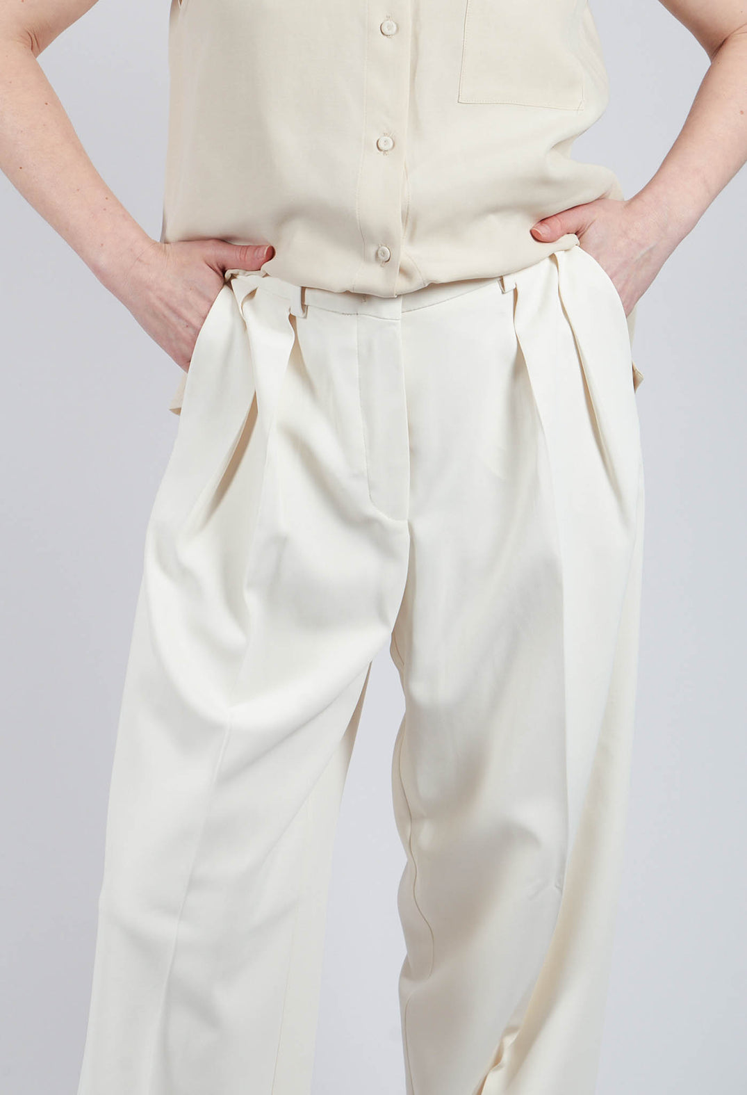 Mira Wide Leg Trousers with Pleats in Sea Salt