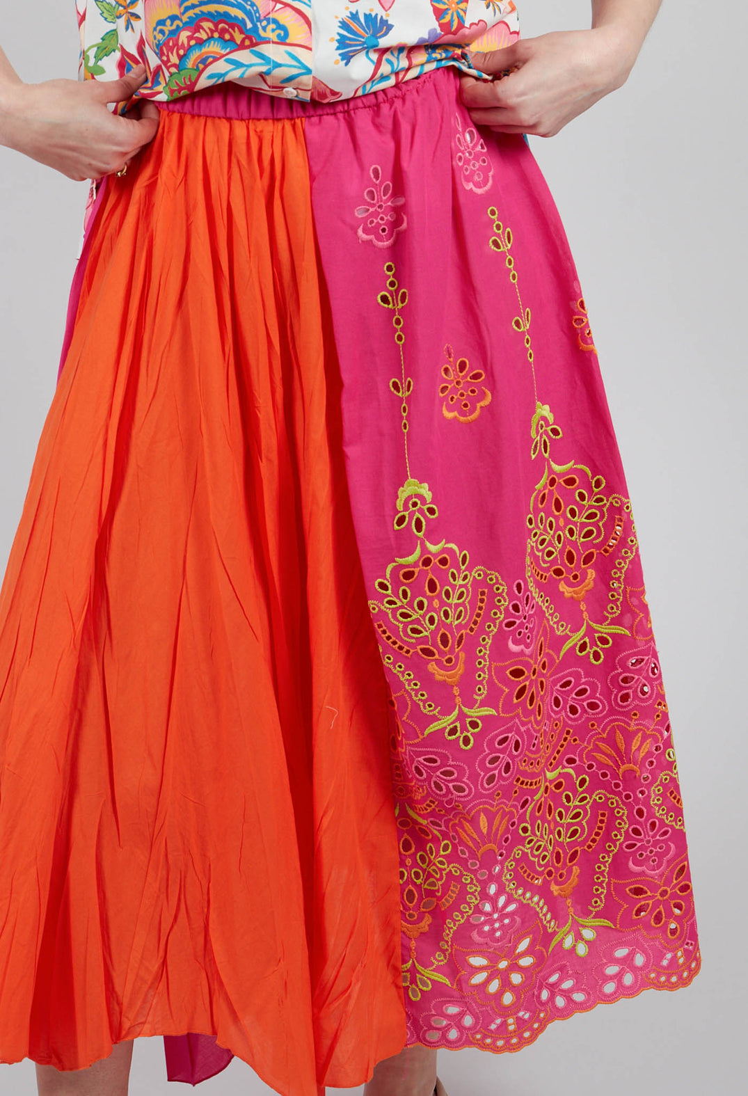 Pleated Skirt with Sangallo Embroidery in Party Punch