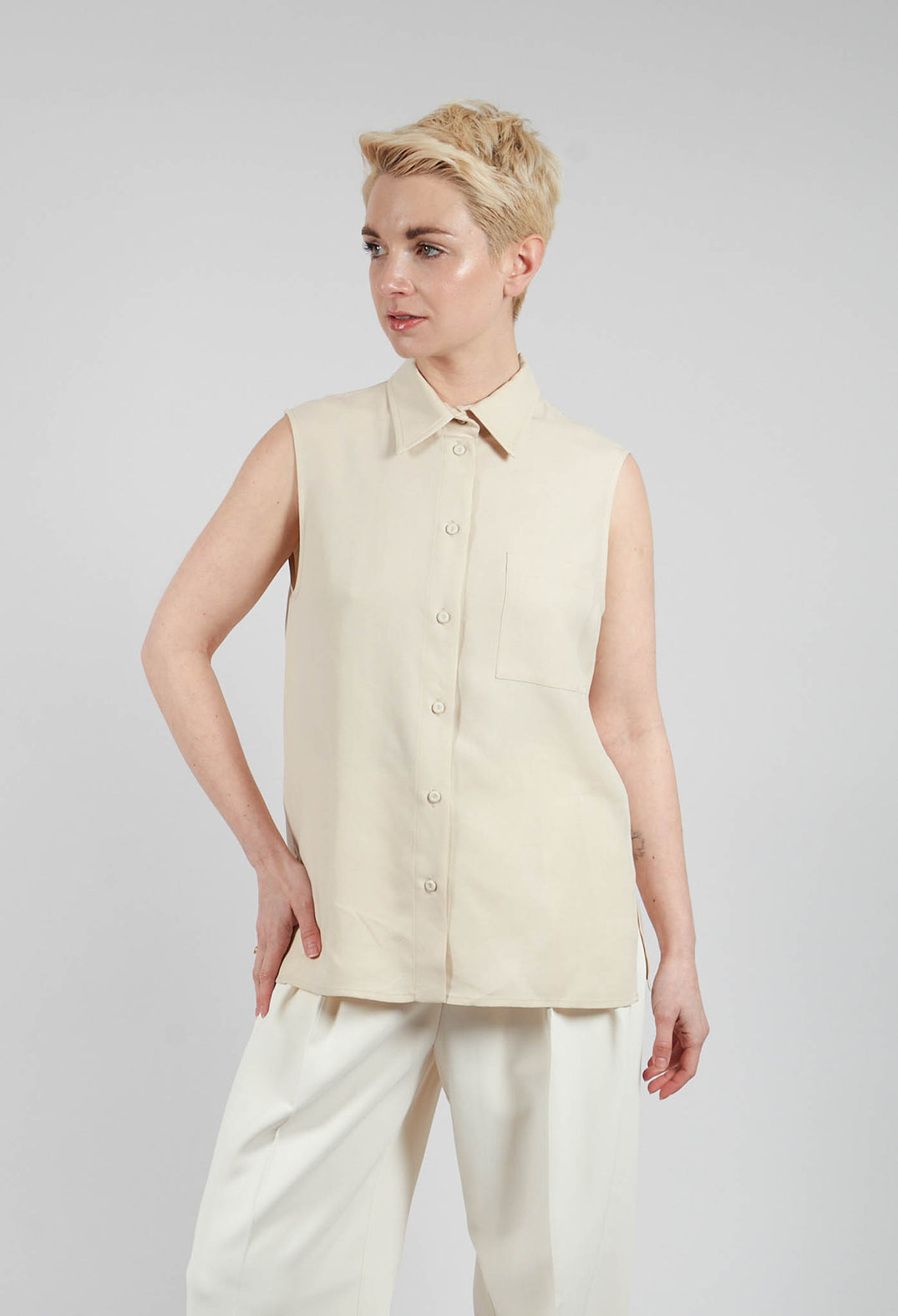 Lyocell Sleeveless Shirt in Varadero