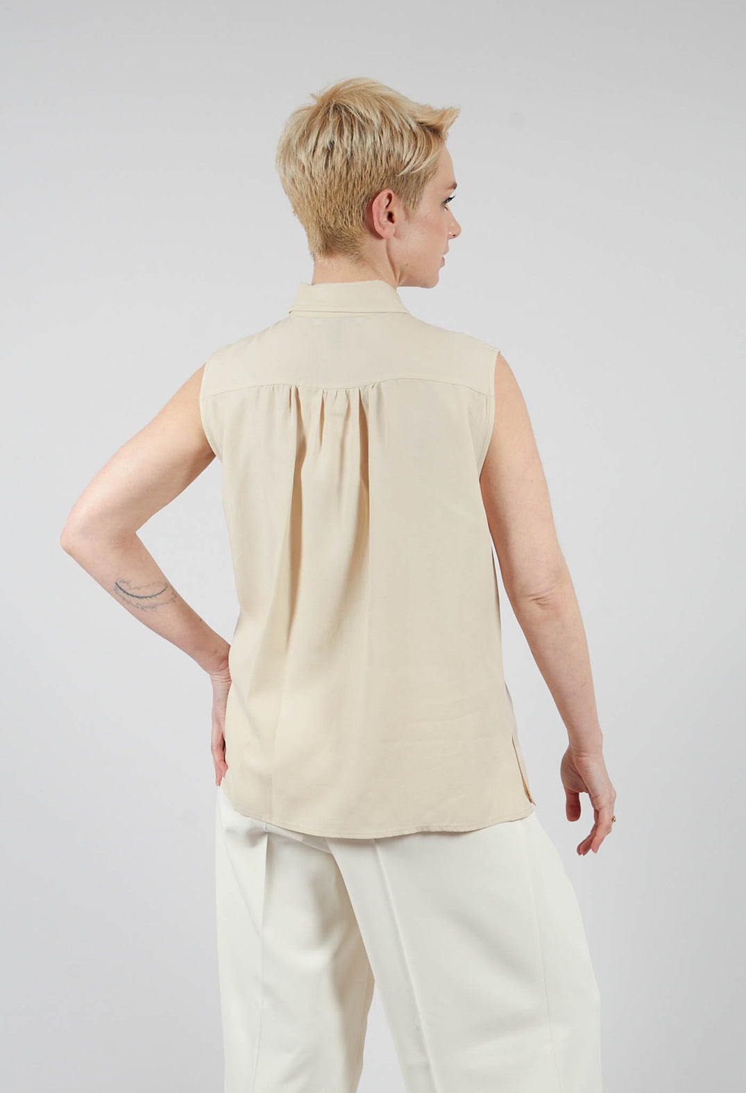 Lyocell Sleeveless Shirt in Varadero