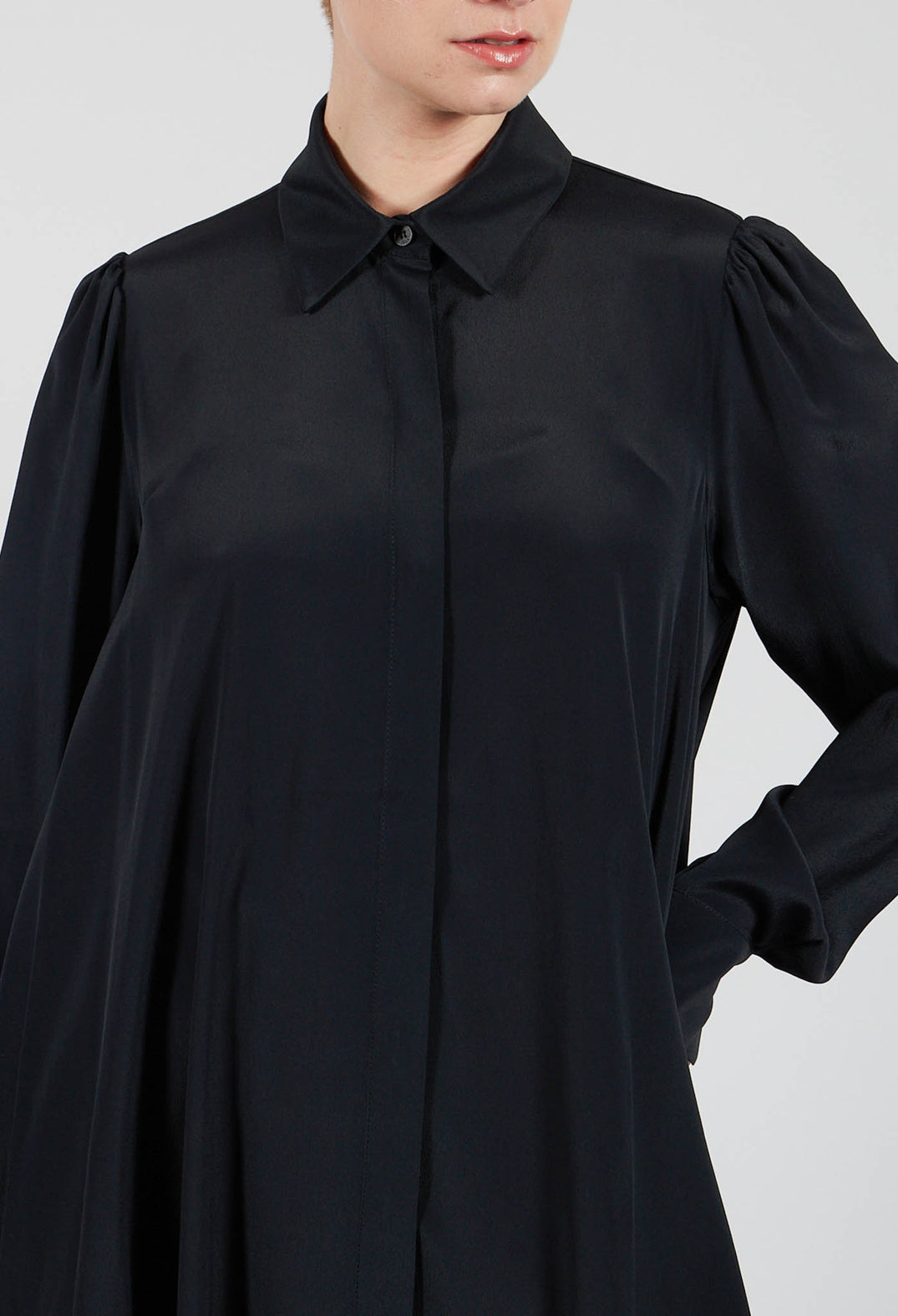 Short Silk Blend Dress in Black