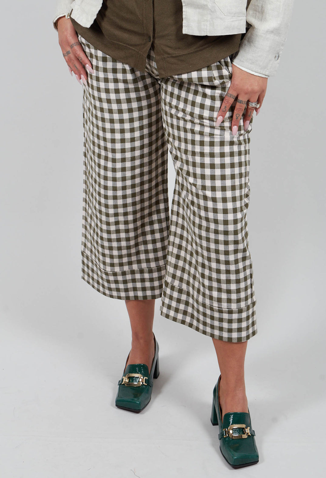 Chiaro Q Trousers in Alga