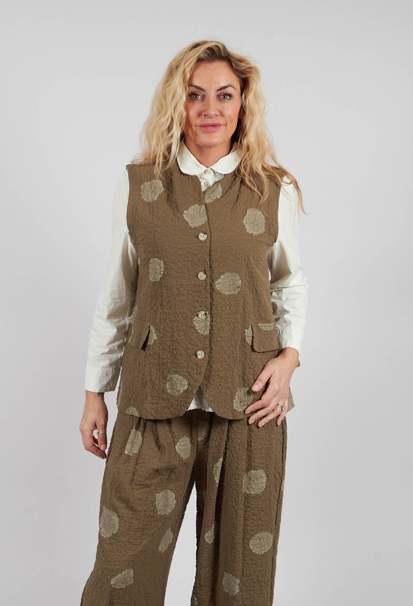 Mama B Kimchi S Gilet in Alga | Olivia May