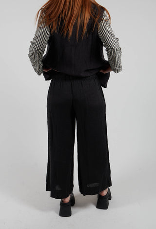 Pollo L Trousers in Nero
