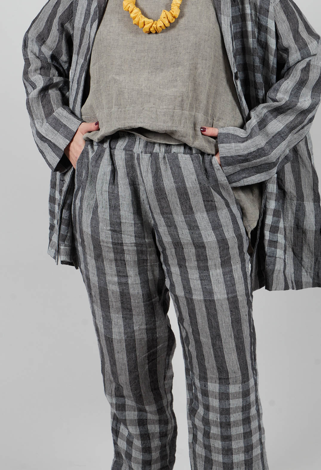 Preciso LQ Trousers in Nero