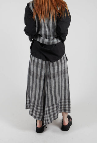 Lepre LQ Trousers in Nero