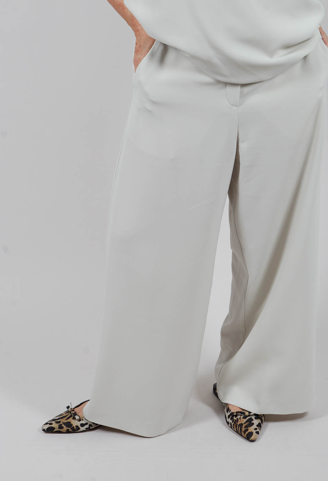 Anja Trousers in Grey