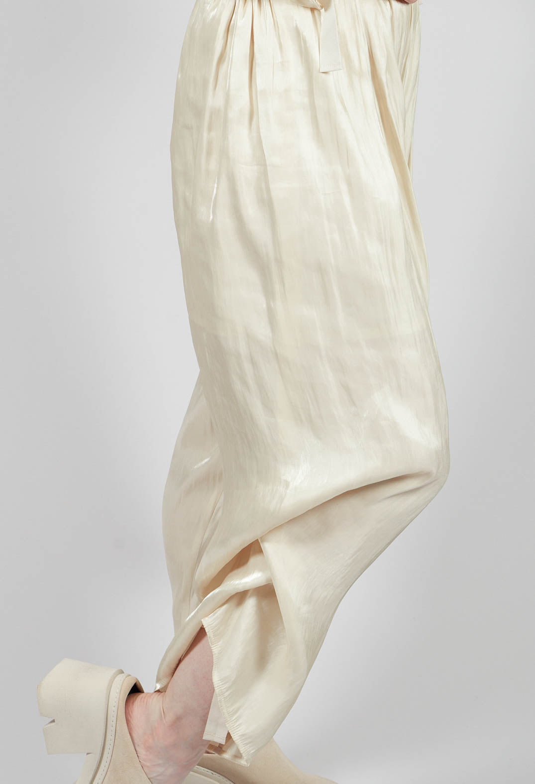 Serra Trousers in Beige