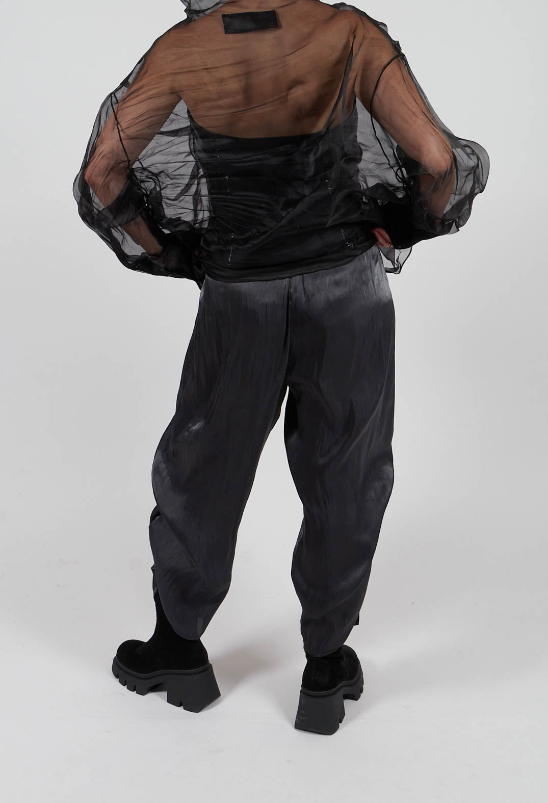Serra Trousers in Anthrazite