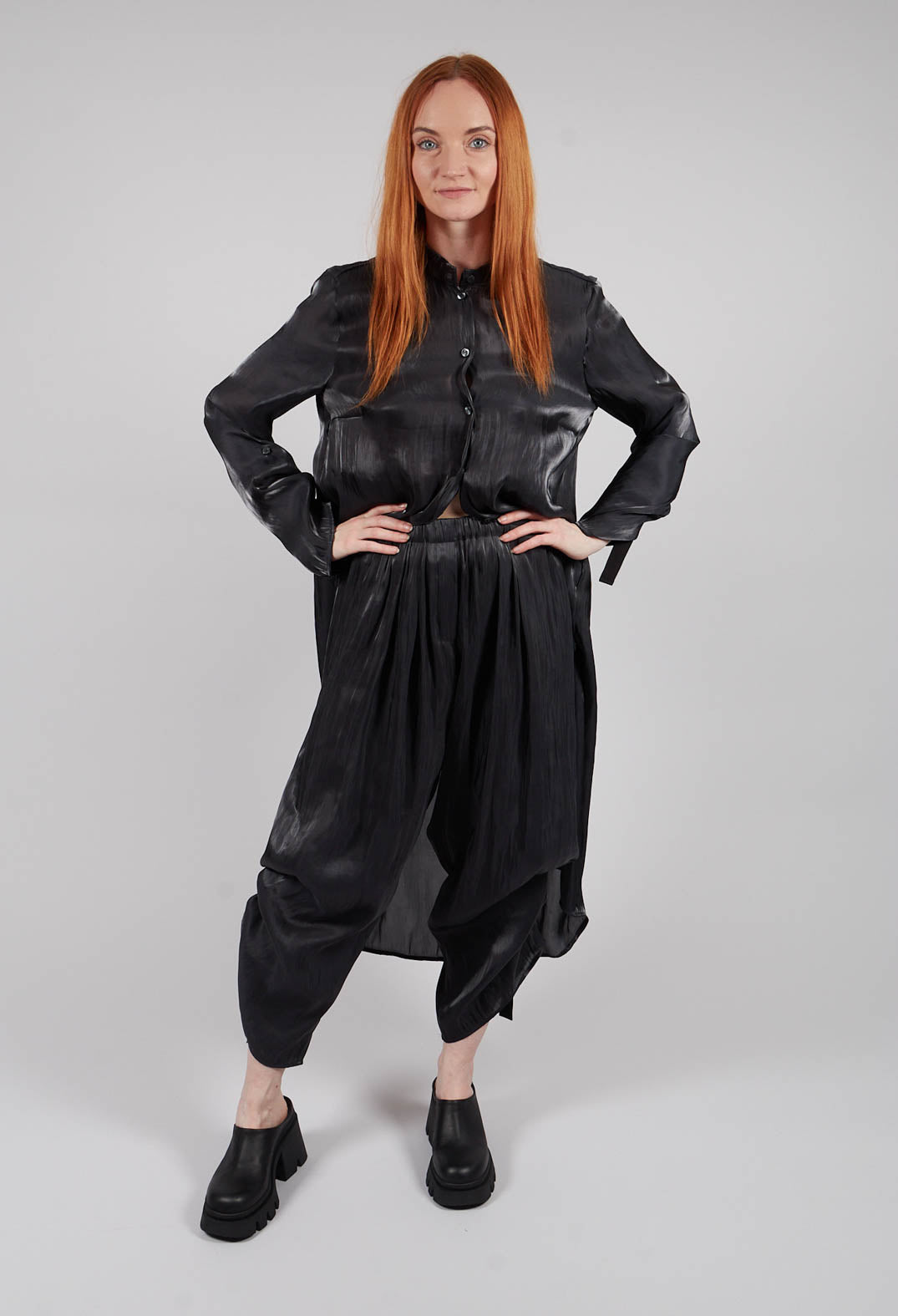 Serra Trousers in Anthrazite