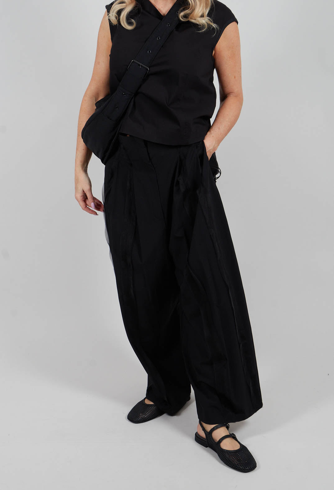 Olene Trousers in Black