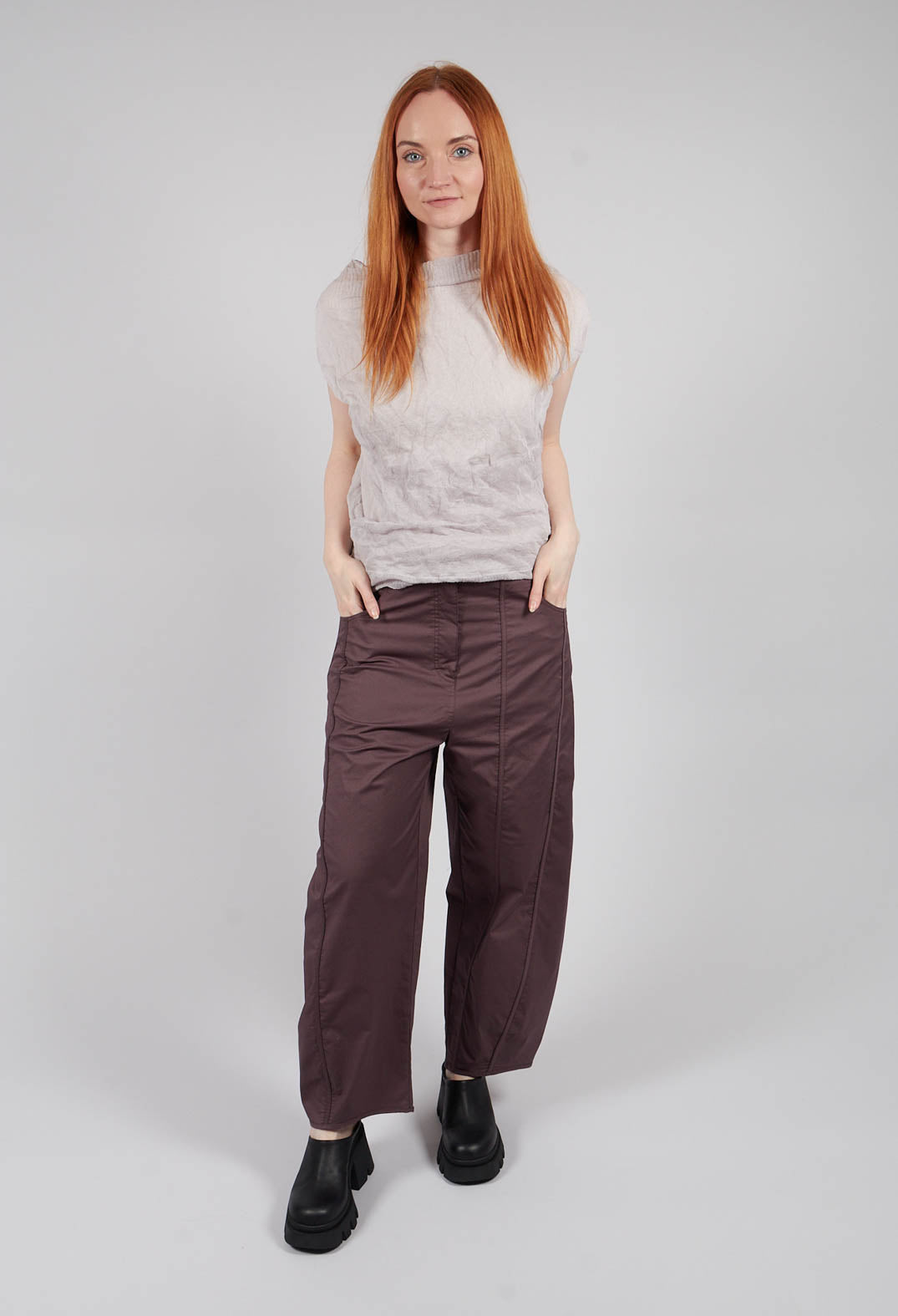 Vel Trousers in Brown
