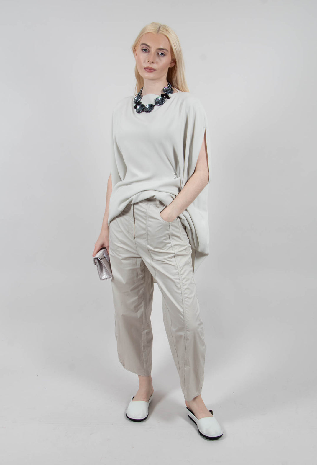 Vel Trousers in Grey