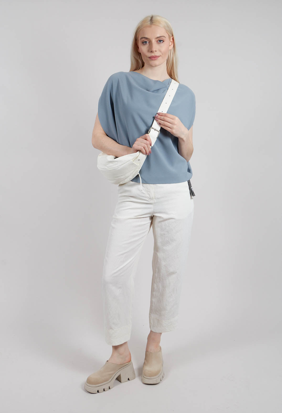 Wing Bag in Off White