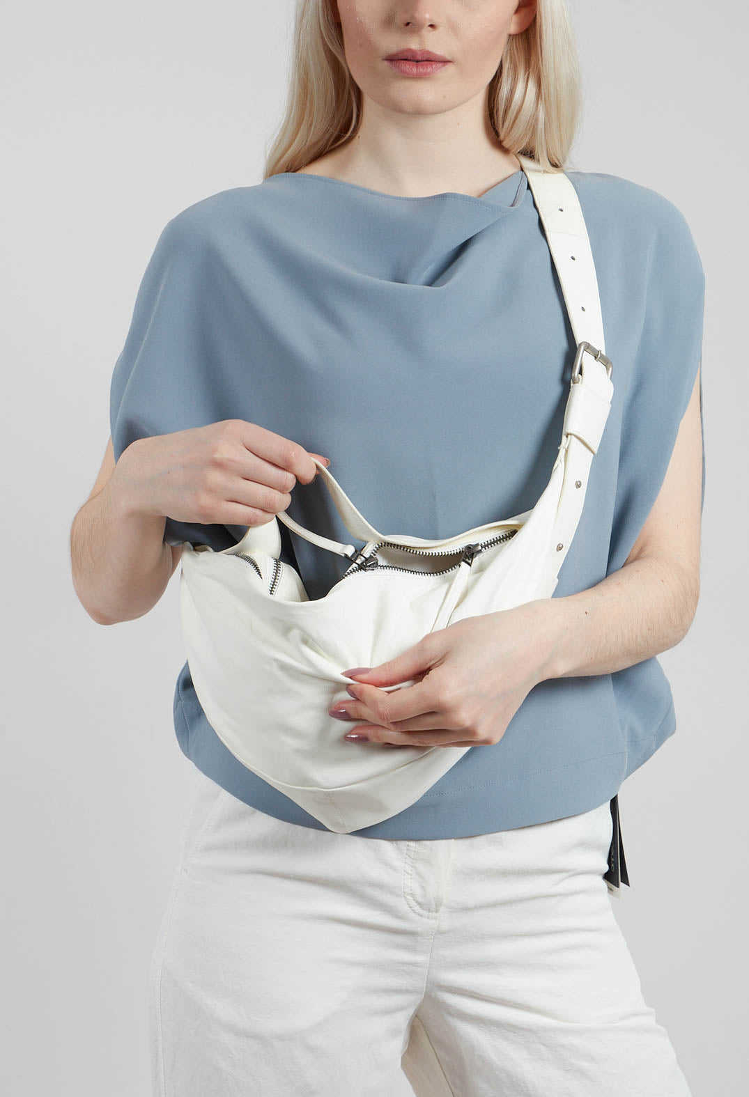 Wing Bag in Off White