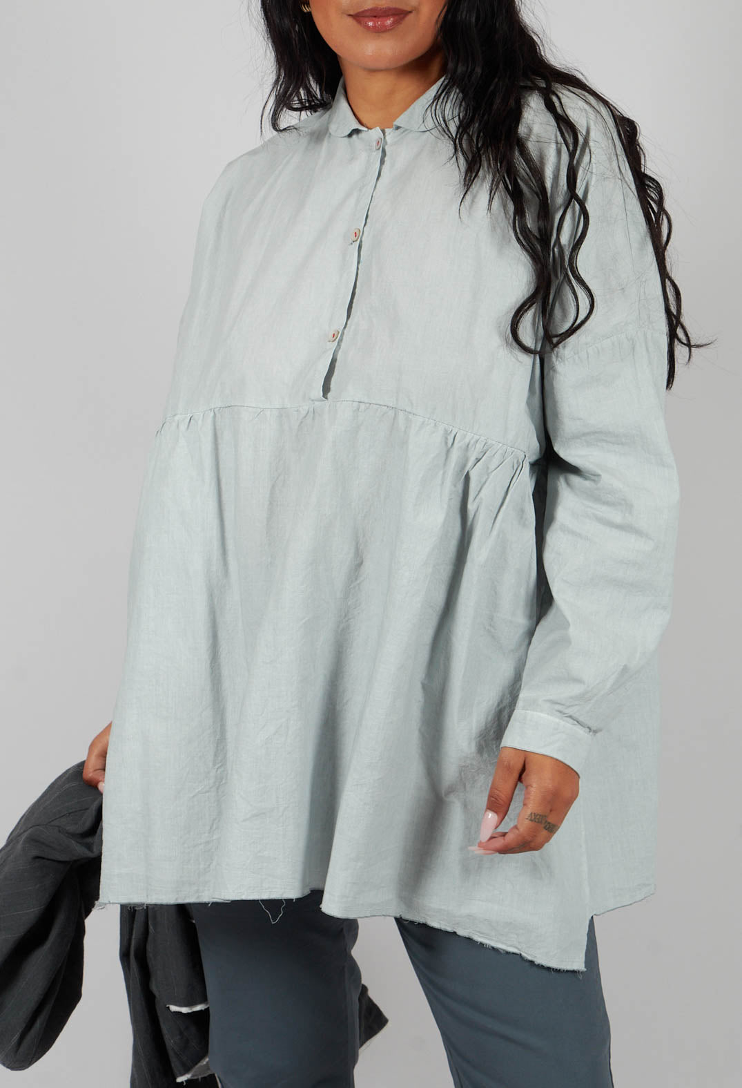 Saloma Shirt in Platin Old