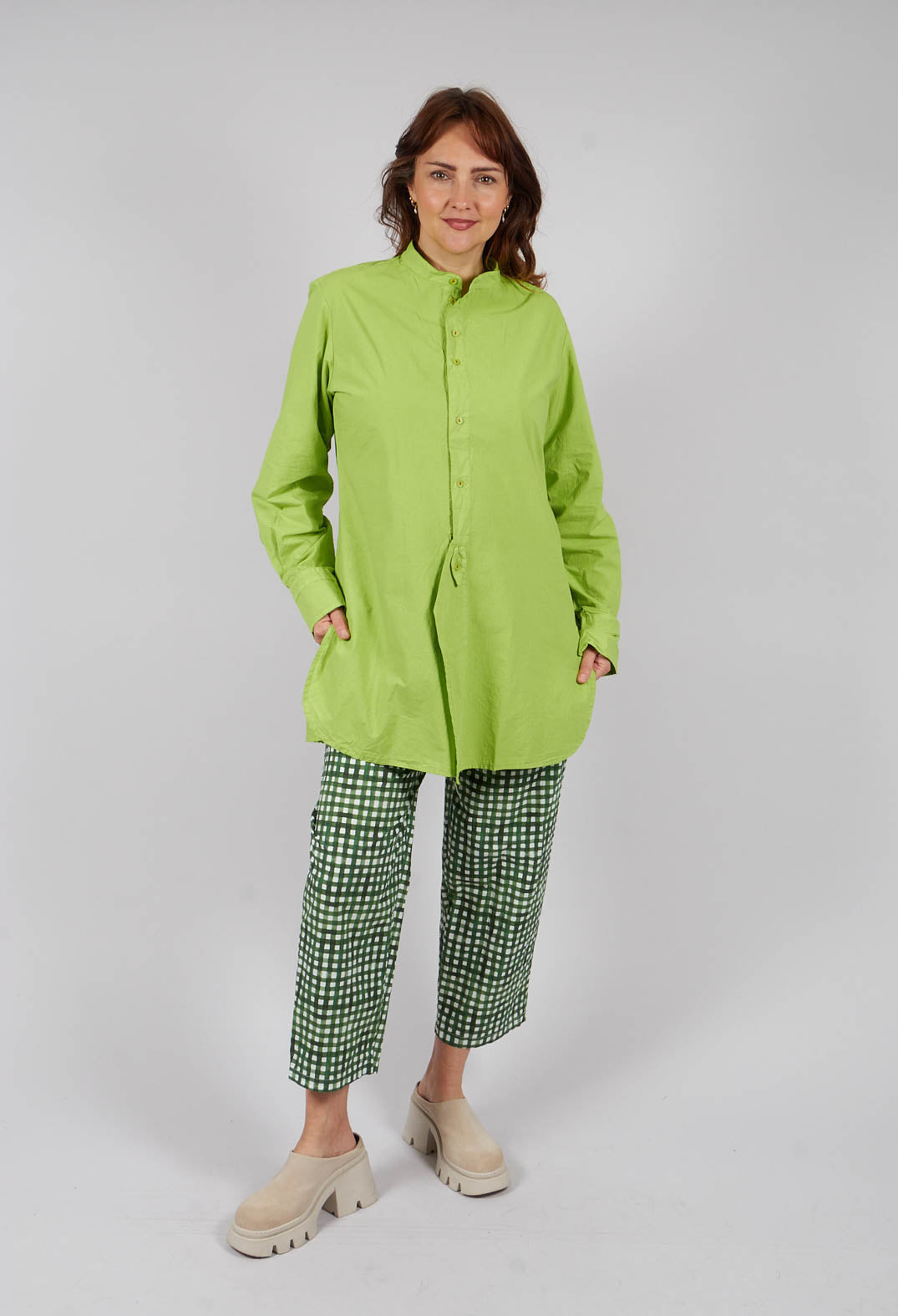 Sam Unisex Shirt in Lime