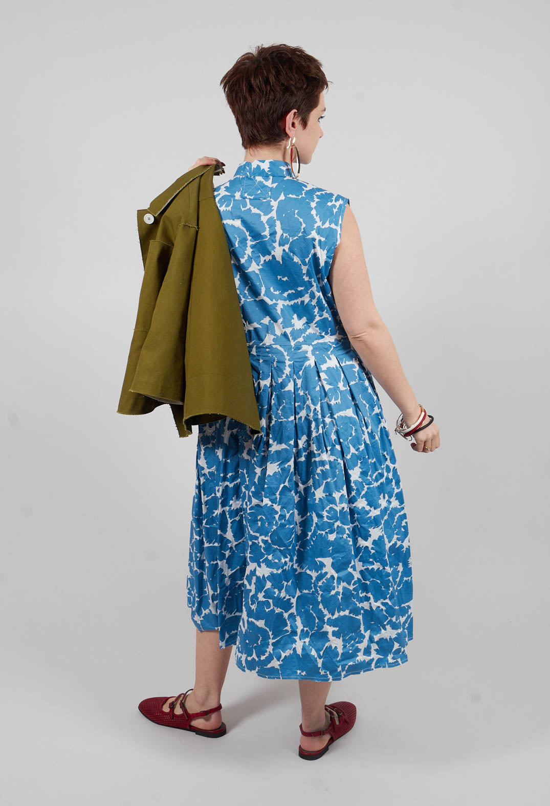 Sleeveless Dress in Flowers