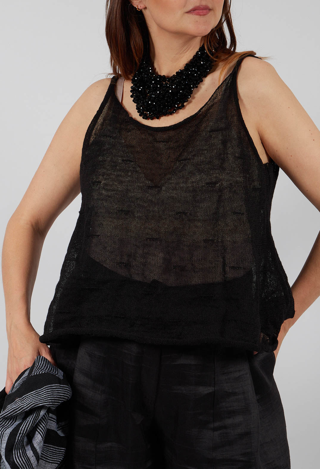 Linen Vest Top in Nero