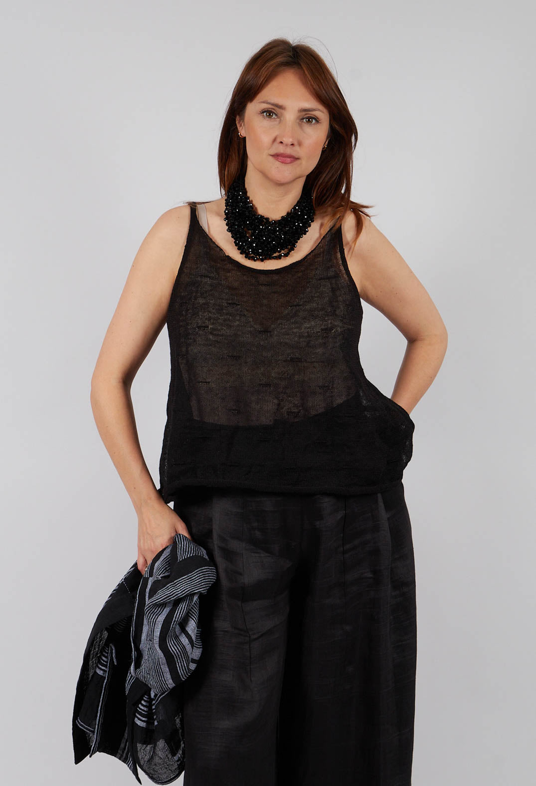 Linen Vest Top in Nero