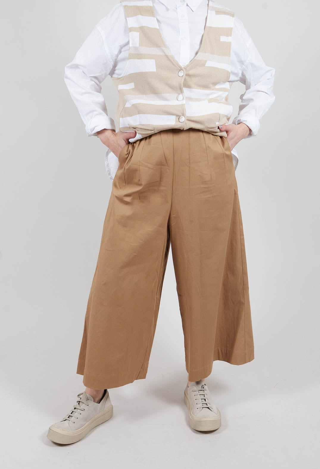 Classic Trousers in Sabbia