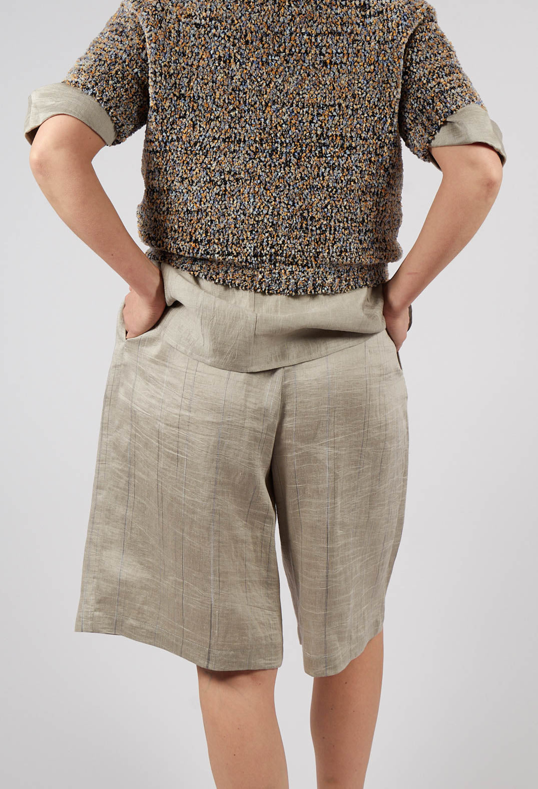 Knee Length Shorts in Naturale