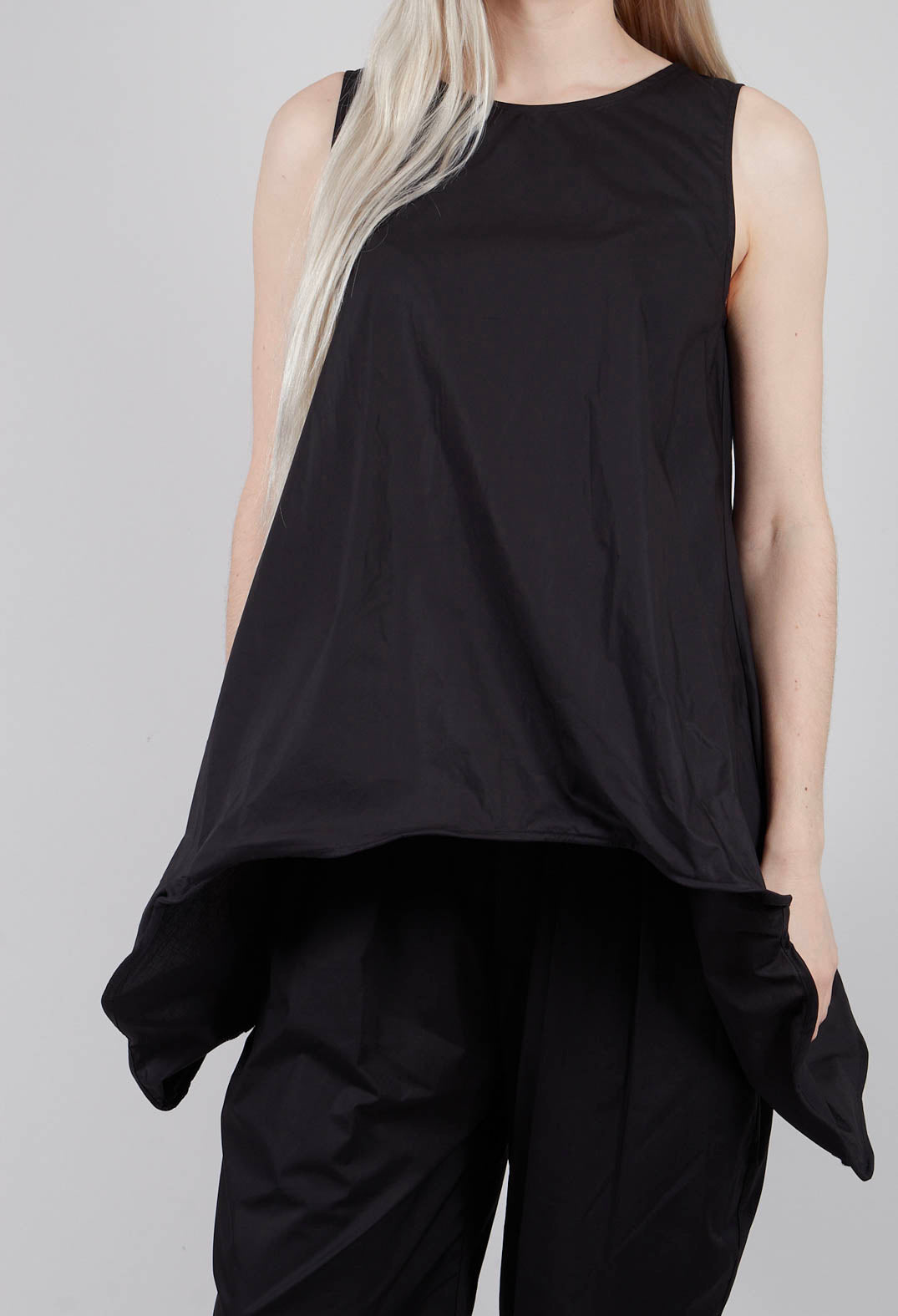Longline Tunic in Nero