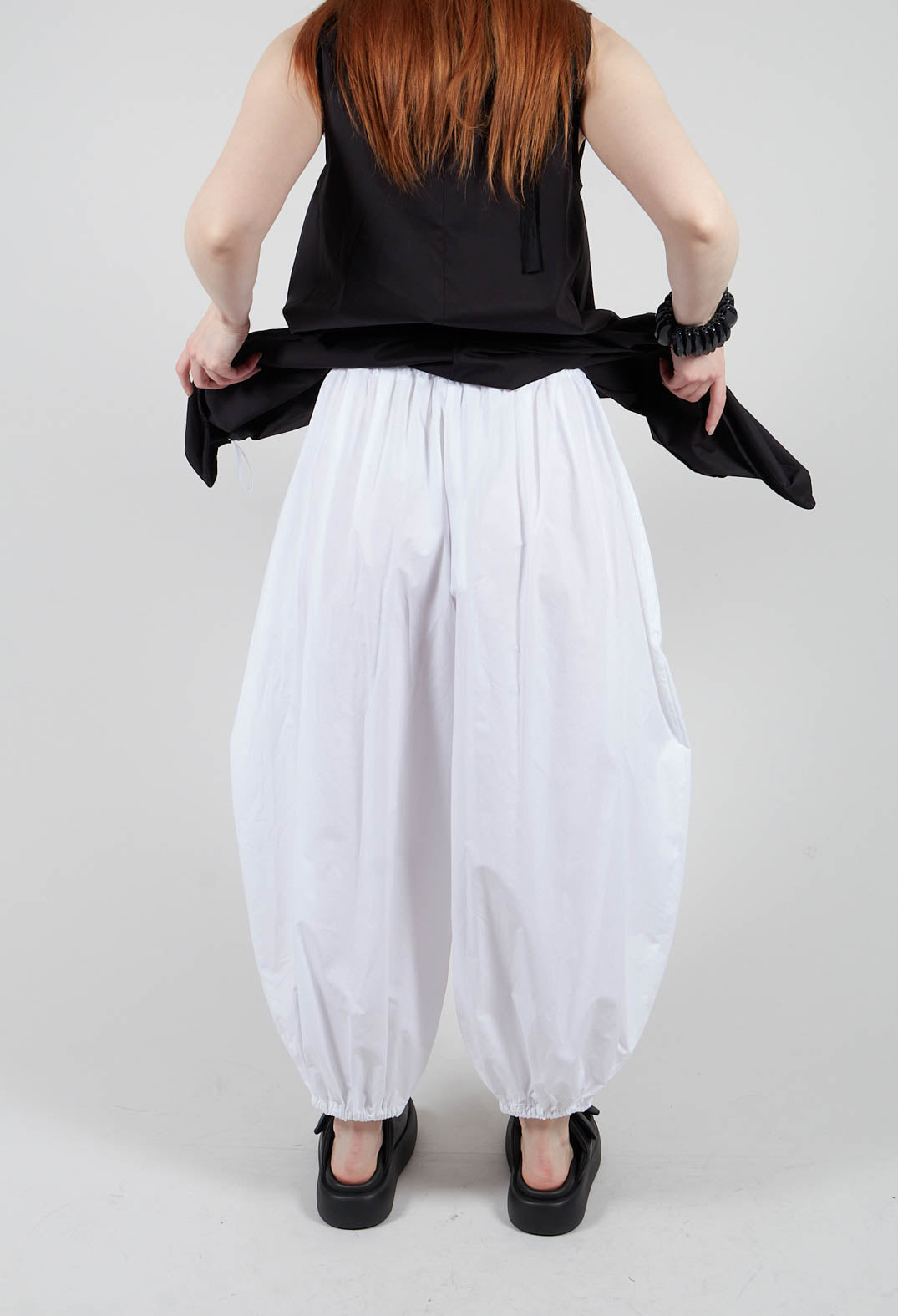 Cuffed Trouser in Off White