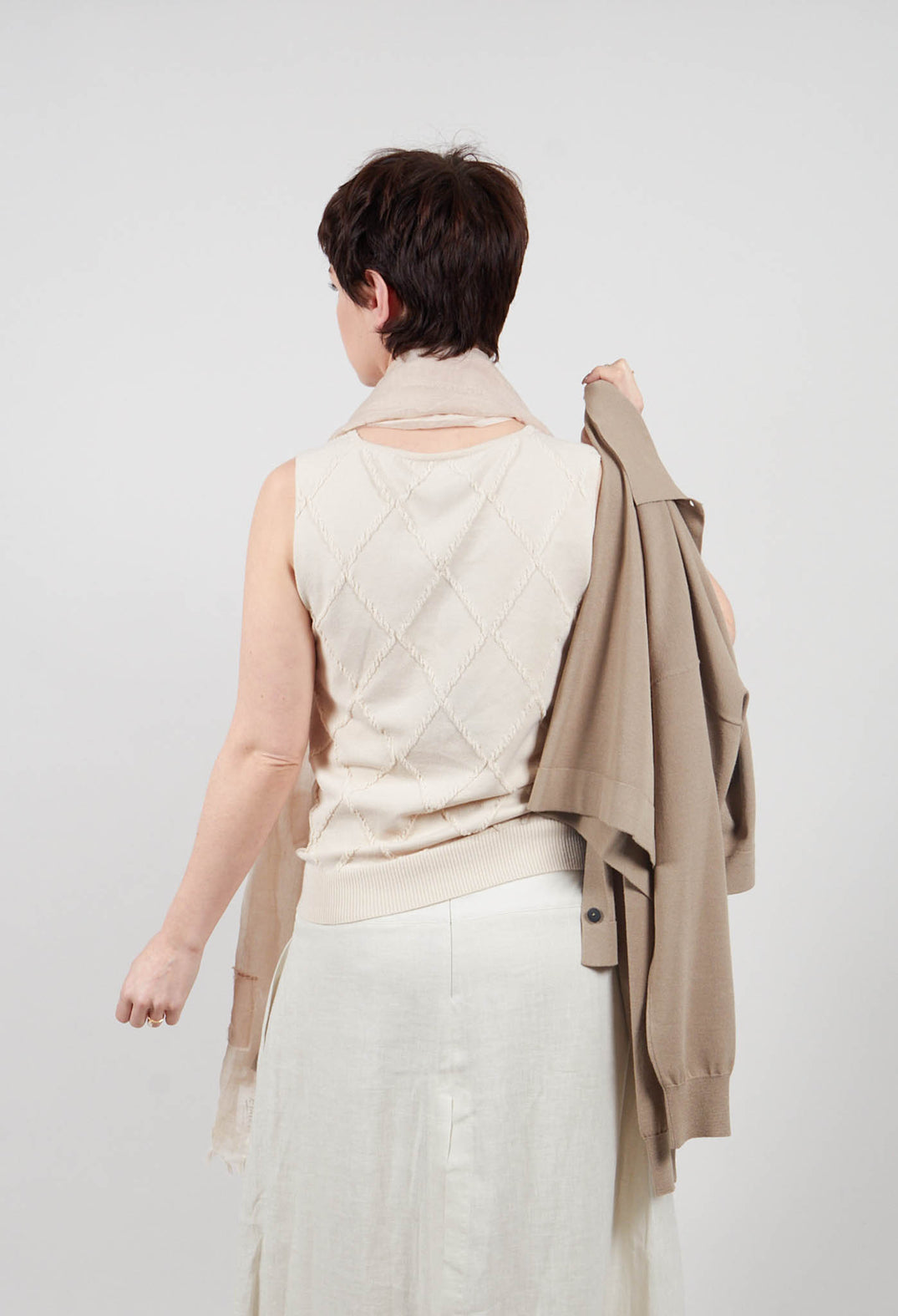 Sleeveless Vest in Greige