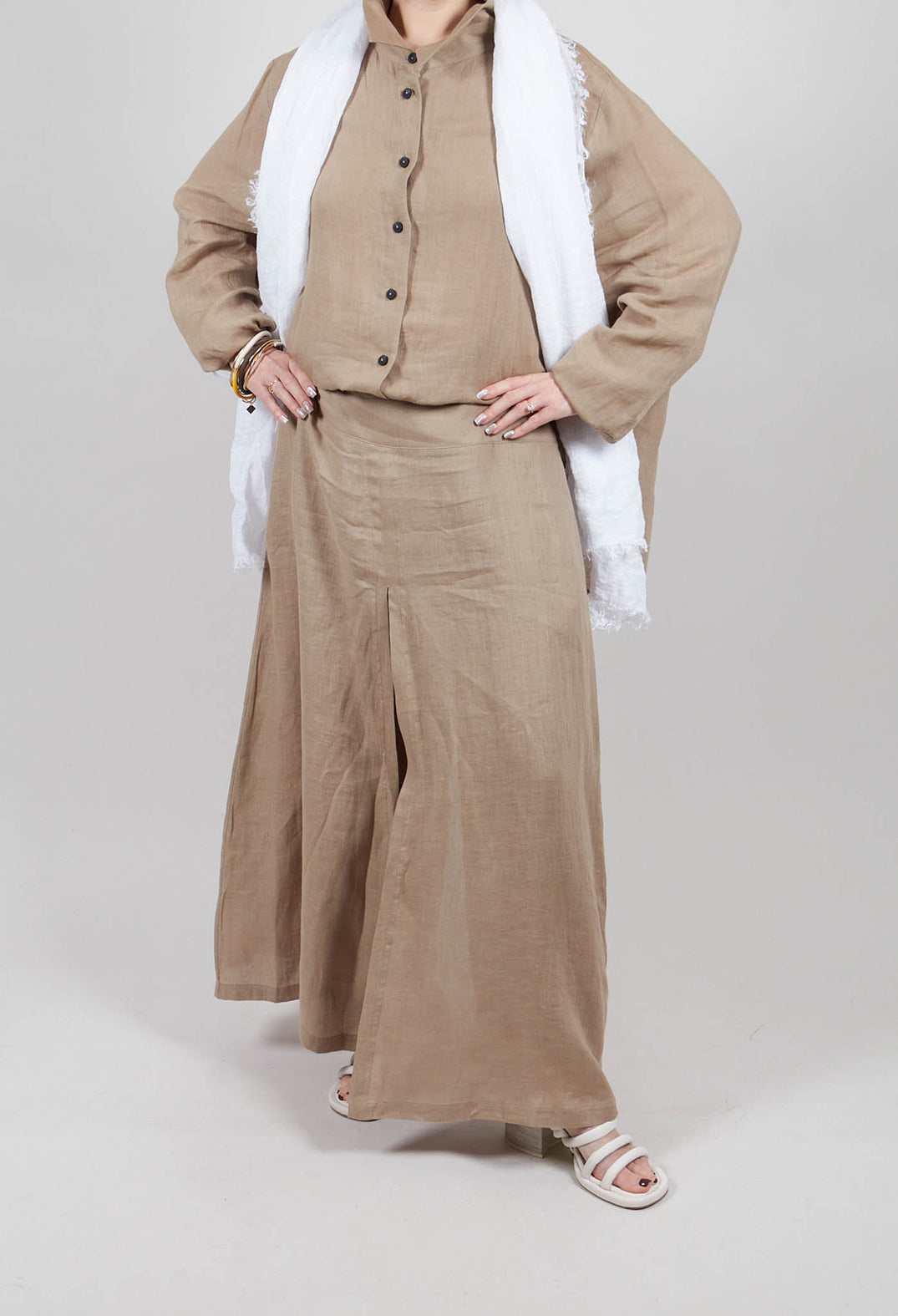Wide Leg Trouser in Taupe