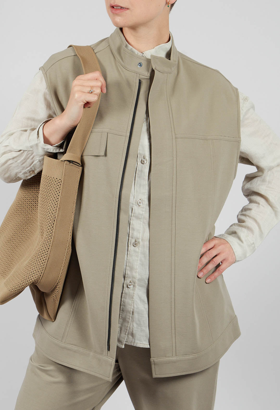 Gillet in Taupe