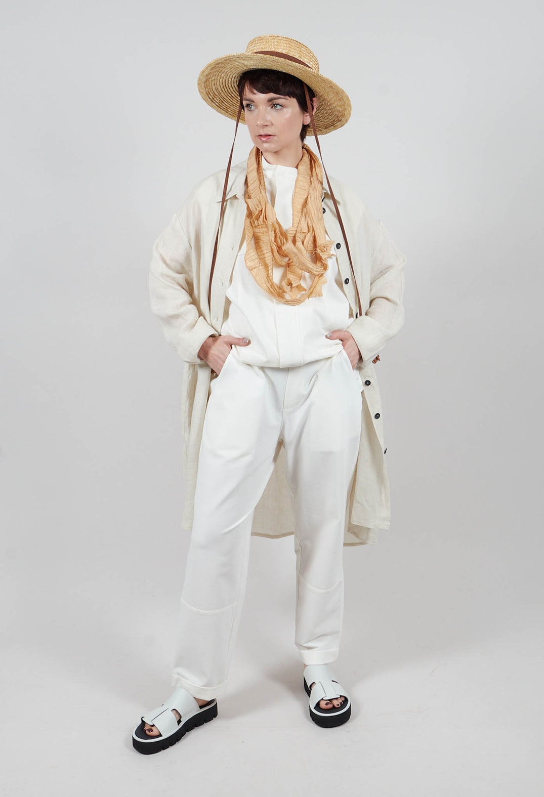 Slim Fit Trouser in Off White