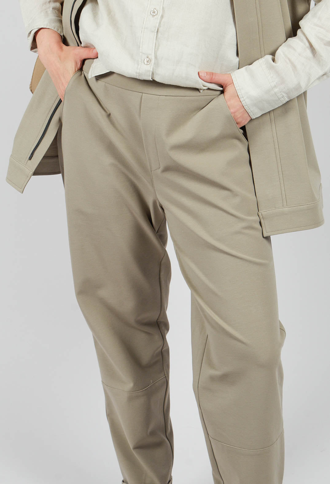 Slim Fit Trouser in Taupe