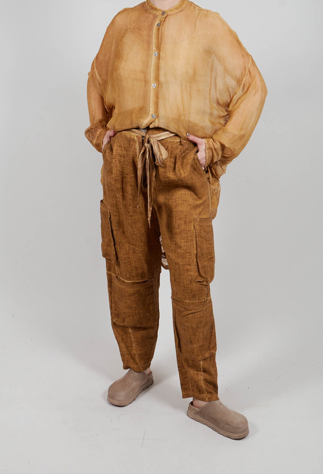Cargo Trousers in Bronze Honey