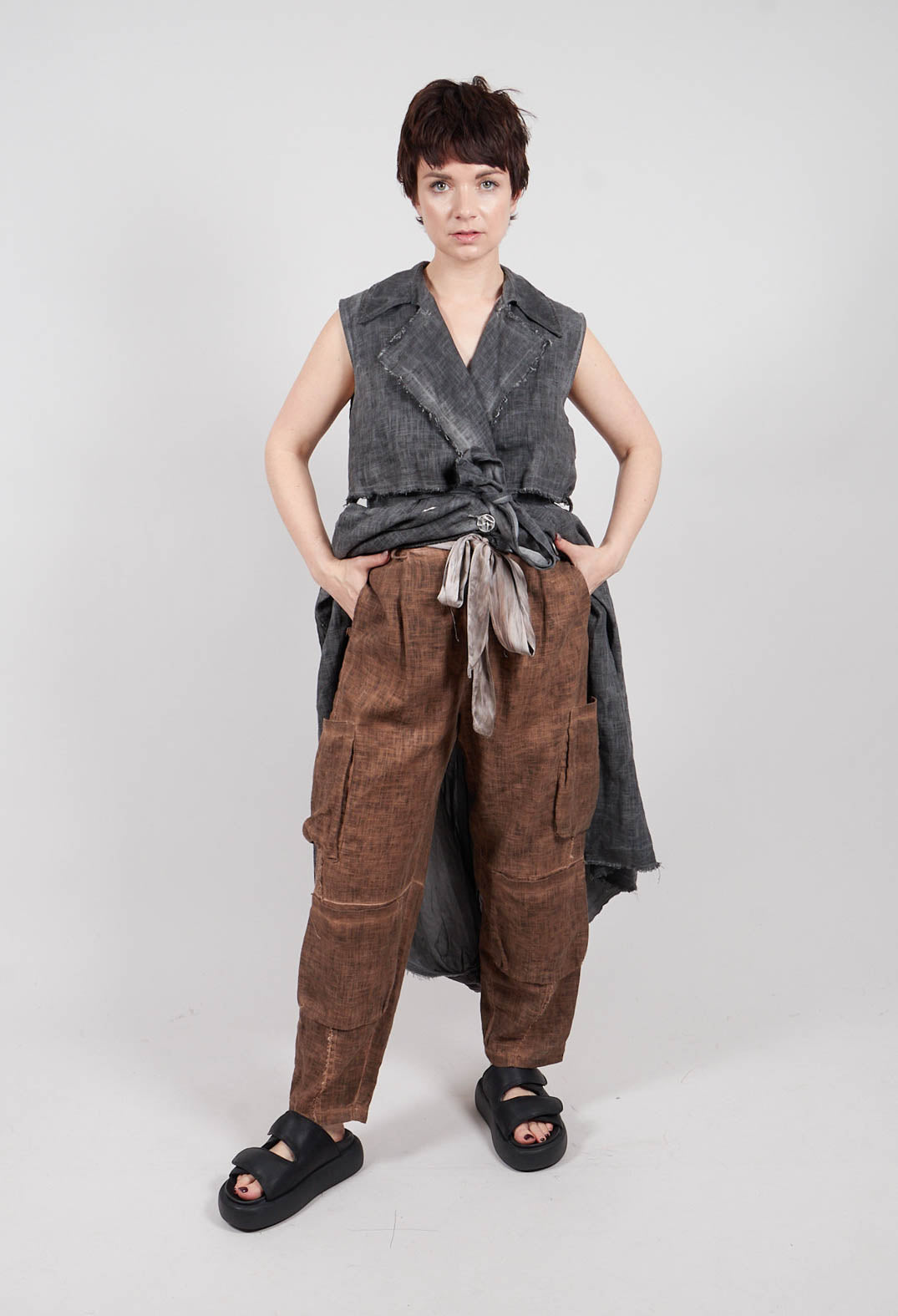 Cargo Trousers in Spicy Cinnamon