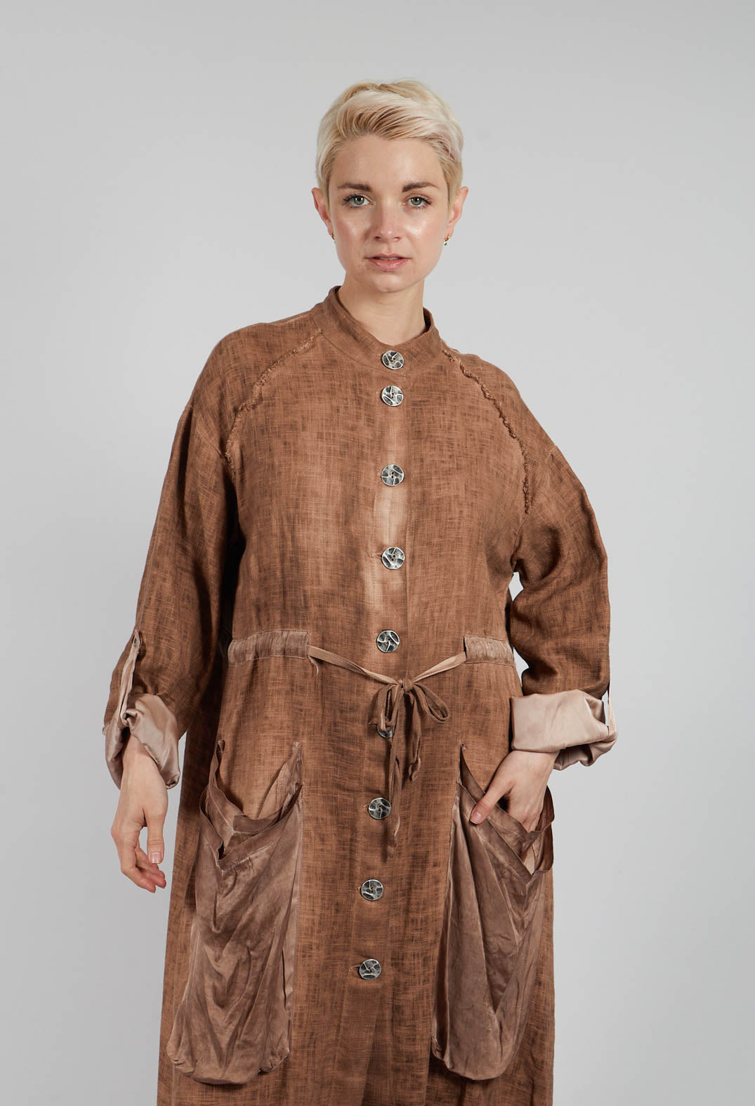 Dust Coat with Large Pockets in Spicy Cinnamon