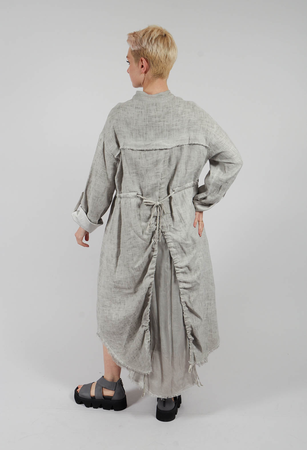 Dust Coat with Large Pockets in Grey Shadow