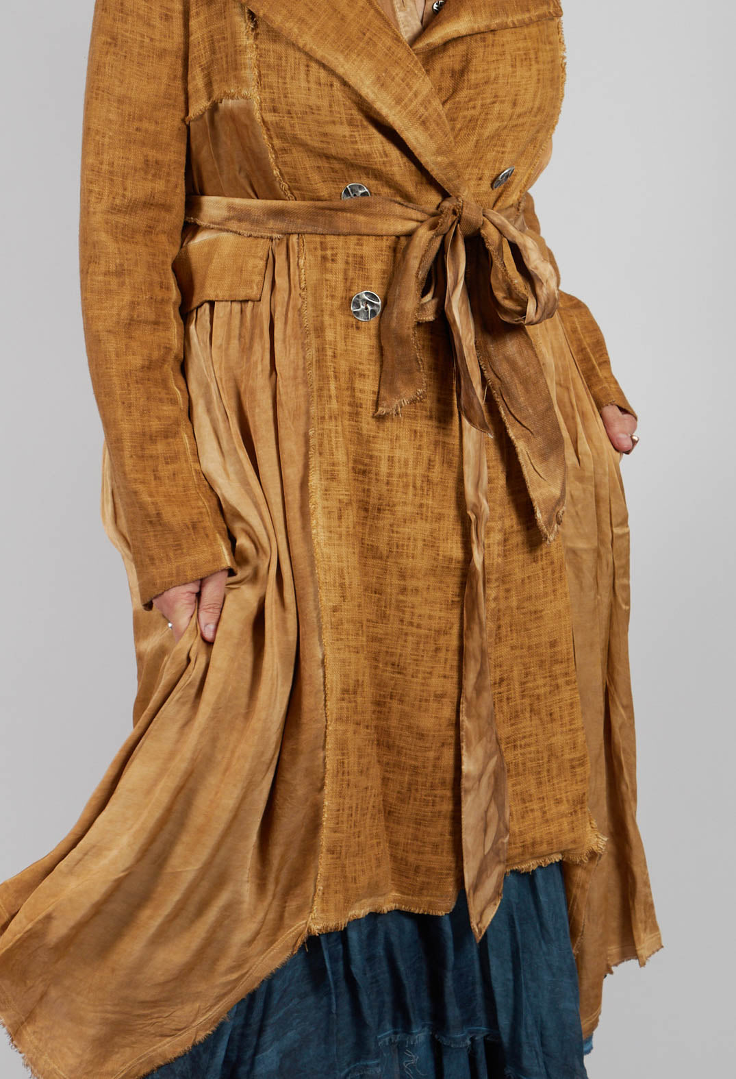 Blazer Dust Coat in Bronze Honey