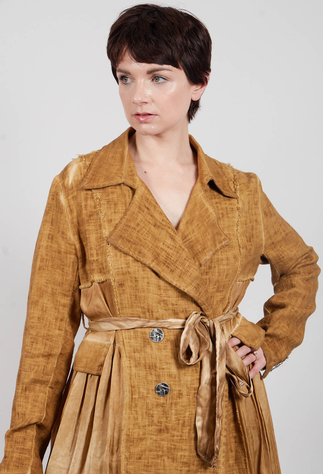 Blazer Dust Coat in Bronze Honey
