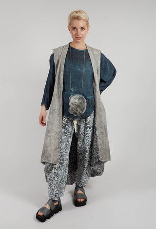 Reversible Gilet in Printed Grey Shadow