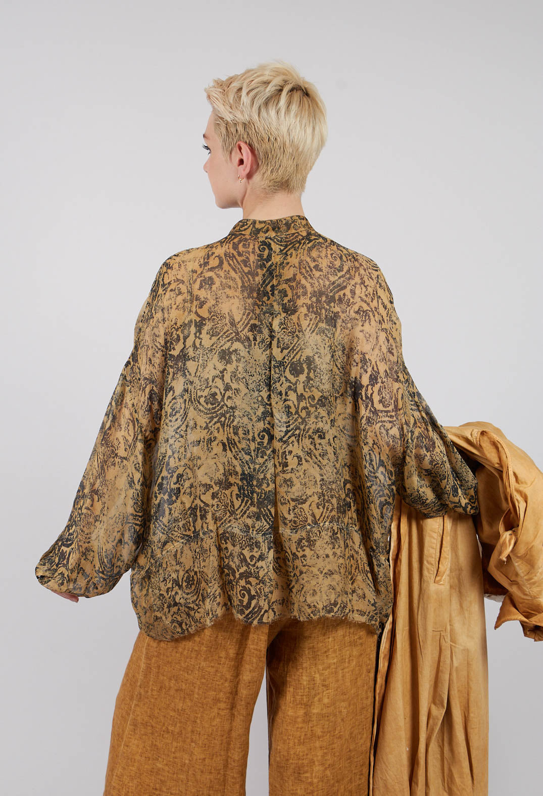 Long Sleeve Blouse in Bronze Honey Print