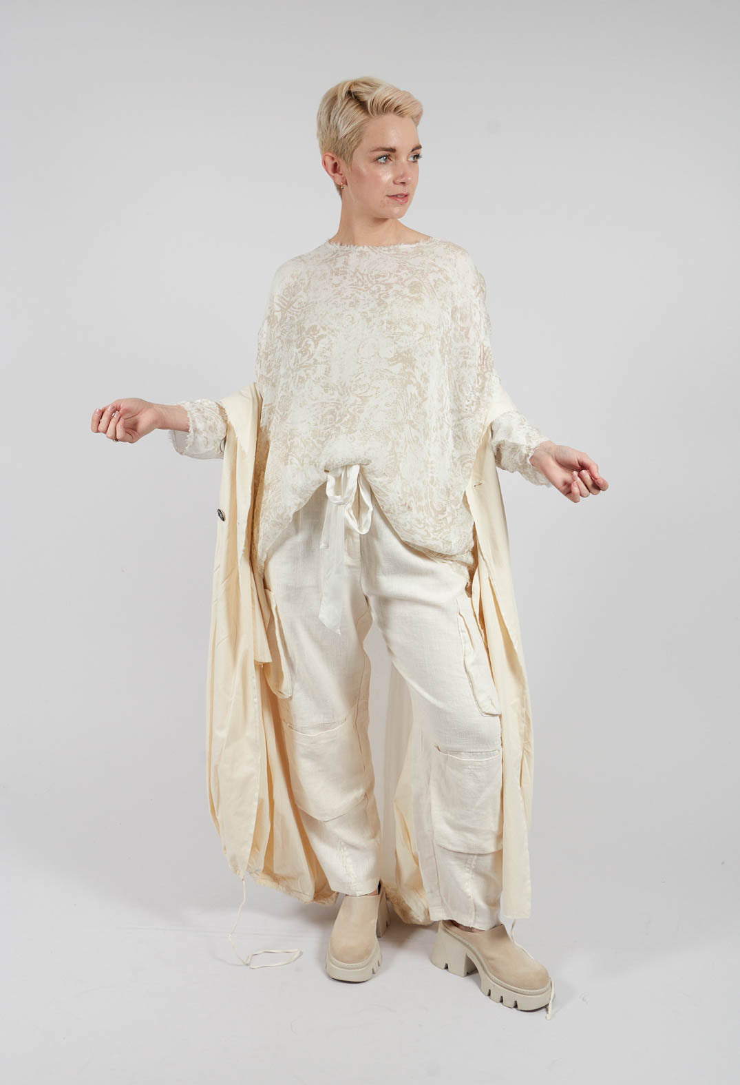 Round Neck Top in Antique White Print