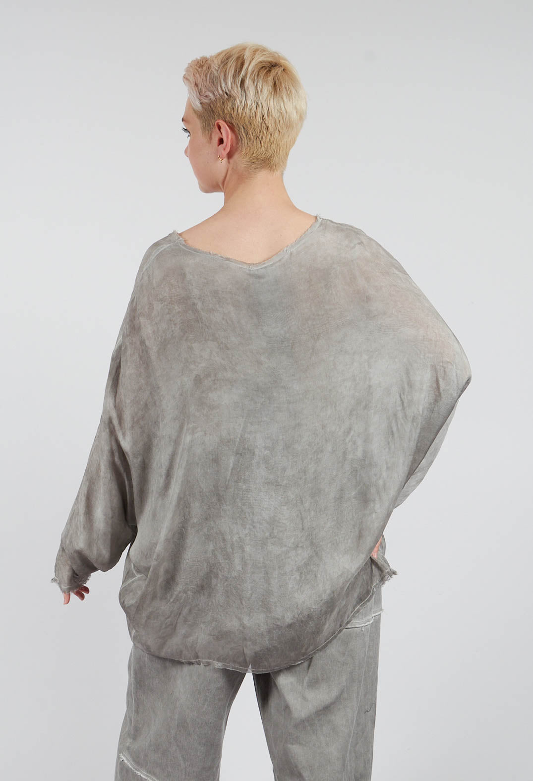 Round Neck Top in Grey Shadow