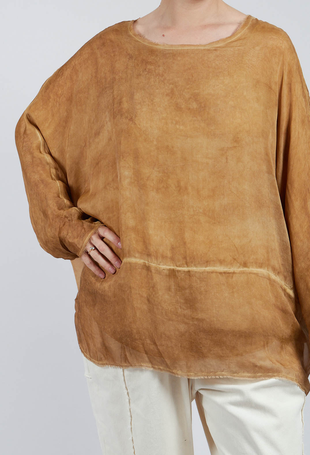 Round Neck Top in Bronze Honey