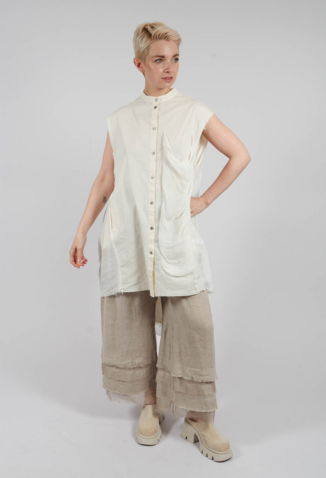 Sleeveless Shirt in Antique White