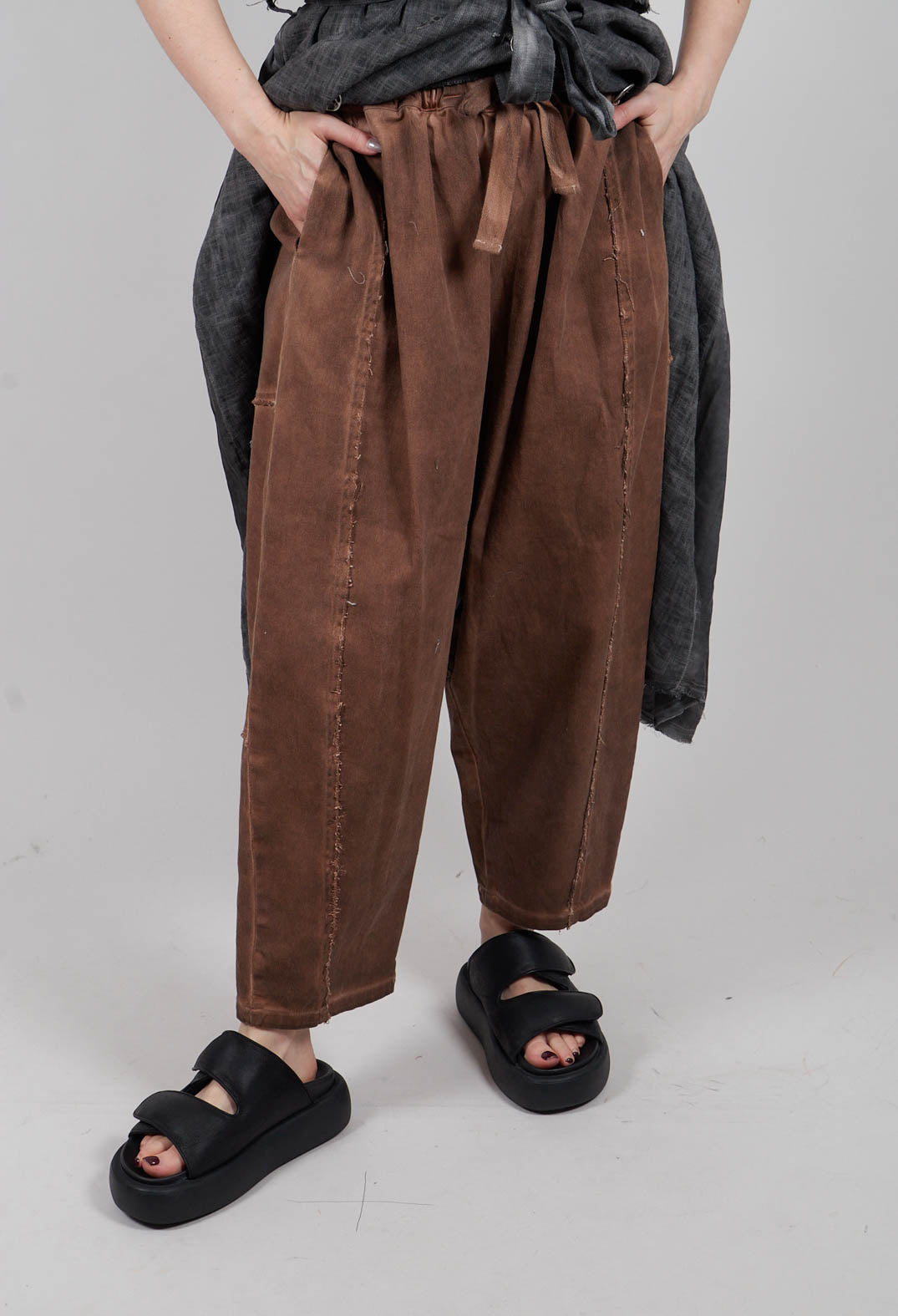 Relaxed Fit Trousers in Plain Spicy Cinnamon