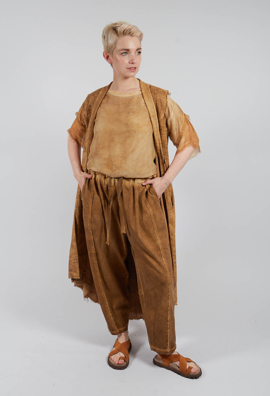 Relaxed Fit Trousers in Plain Bronze Honey