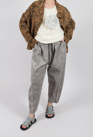 Relaxed Tapered Leg Trousers in Grey Shadow