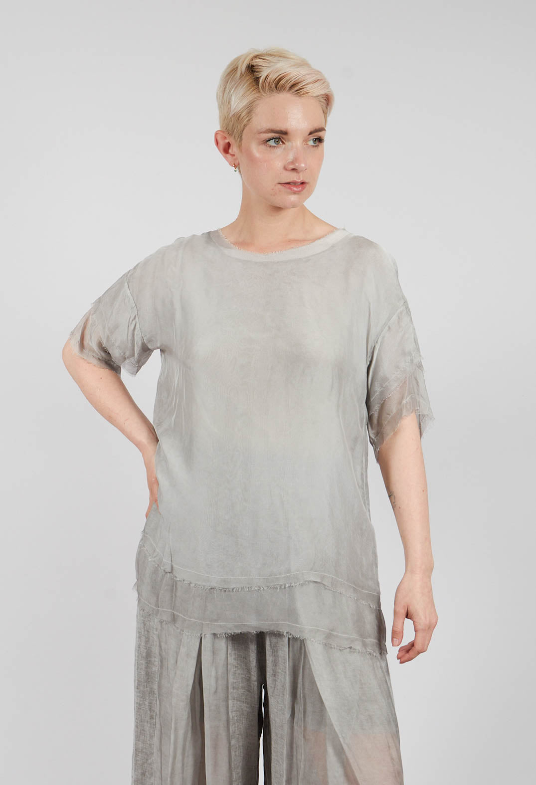 Round Neck Lightweight Top in Grey Shadow
